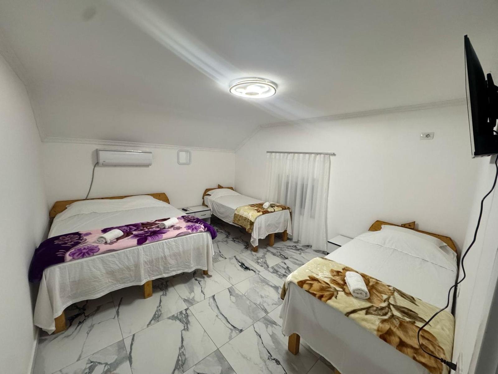 Guest House Besi Firza Extérieur photo